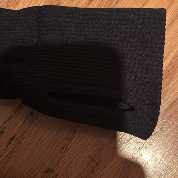 Zella black crewneck - Picture 3 of 12